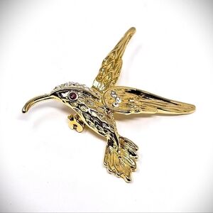 🐿 5/$25 🐿 Vintage Goldtone Hummingbird Brooch with Rhinestones